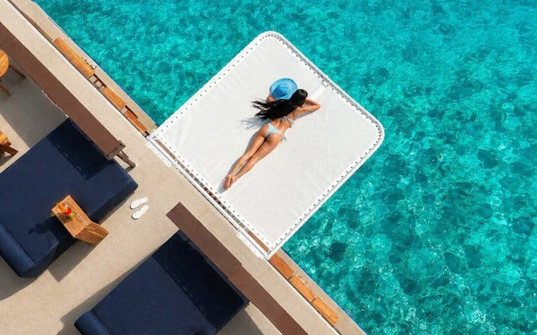 Exclusive Floating Club in Cozumel