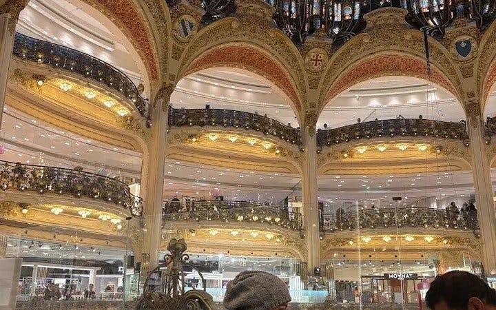 bilete pentru degustarea de vinuri și brânzeturi franceze cu somelier la galeries lafayette dome-5