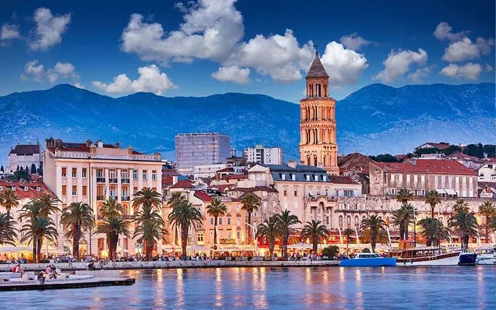 privater geführter tagesausflug von split nach split und trogir ab dem hafen der schifffahrt in split-8