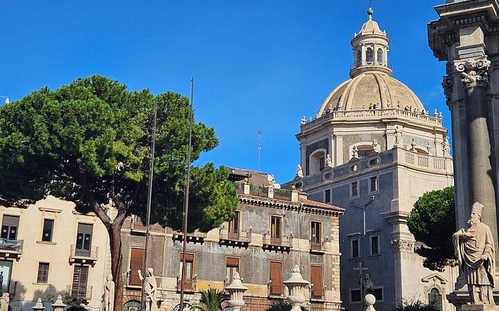 catania markets and street food walking tour with tastings and cultural highlights from taormina-1