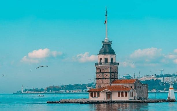gita in barca di un giorno intero sul bosforo e tour del palazzo di beylerbeyi a istanbul-3