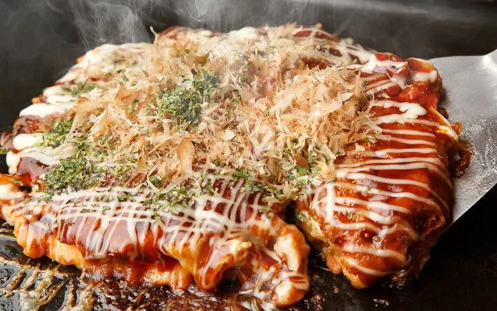 tur pietonal gastronomic pe jos prin cartierele dotonbori și shinsekai din osaka-7