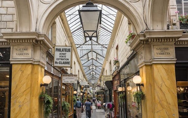 paris - passages couverts : visite guidée théatralisée en français-2