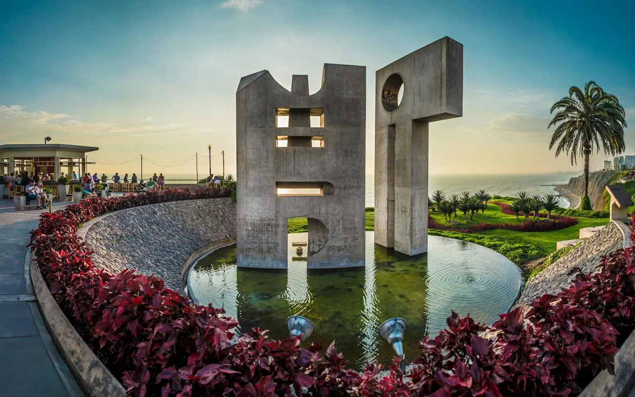 Concrete sculpture in Parque del Amor, overlooking the ocean and gardens in Miraflores, Lima.