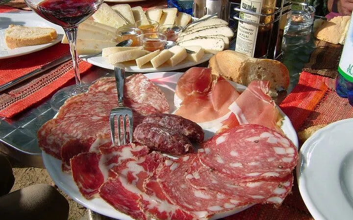 ab florenz: vespa-tour durch die toskana in kleingruppe mit mittagessen und wein-8