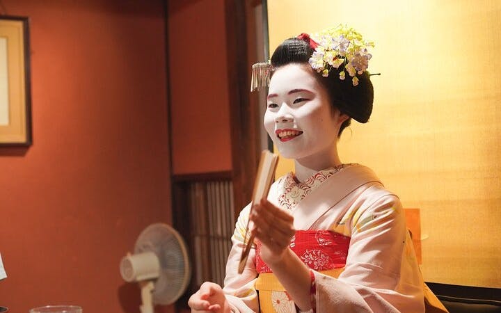 cină cu o maiko într-un restaurant tradițional din kyoto-4