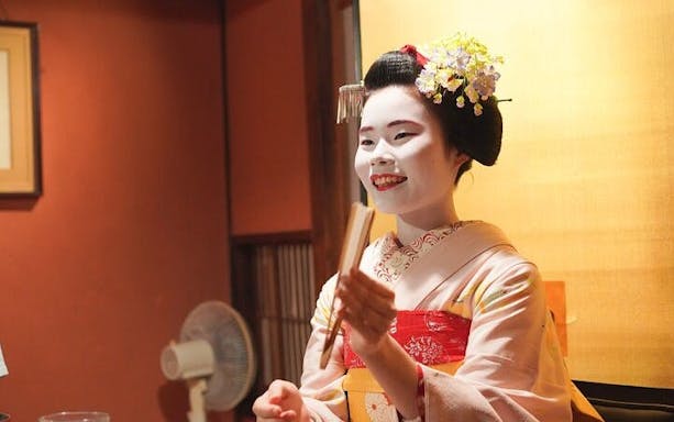 cină cu o maiko într-un restaurant tradițional din kyoto-4