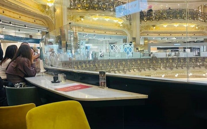 bilete pentru degustarea de vinuri și brânzeturi franceze cu somelier la galeries lafayette dome-1