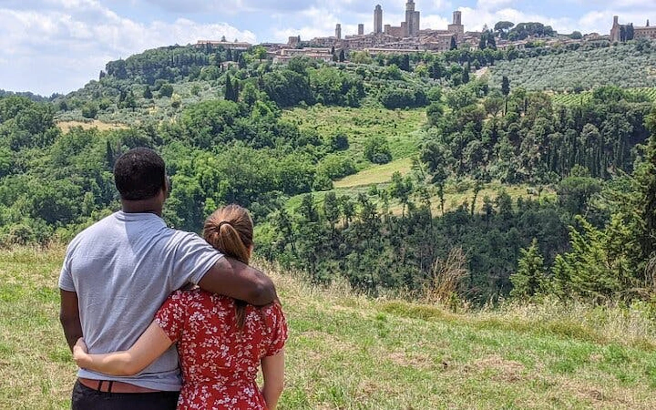 Desde Florencia: tour en tuk-tuk por la Toscana con visita a una bodega, almuerzo y parada en San Gimignano — 3