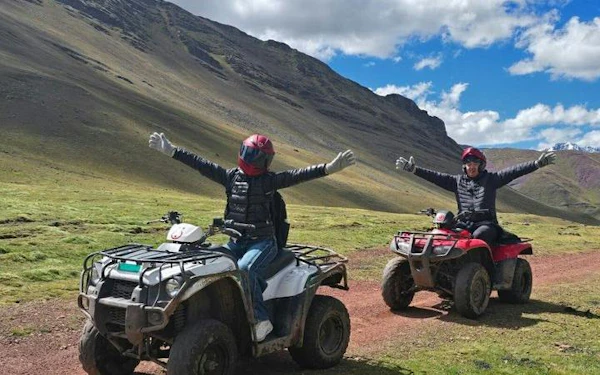 From Cusco: Rainbow Mountain Guided ATV Tour with Breakfast and Lunch