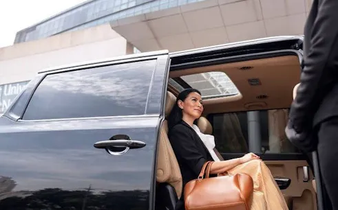 Private car transfer from Kuala Lumpur International Airport to city hotel.