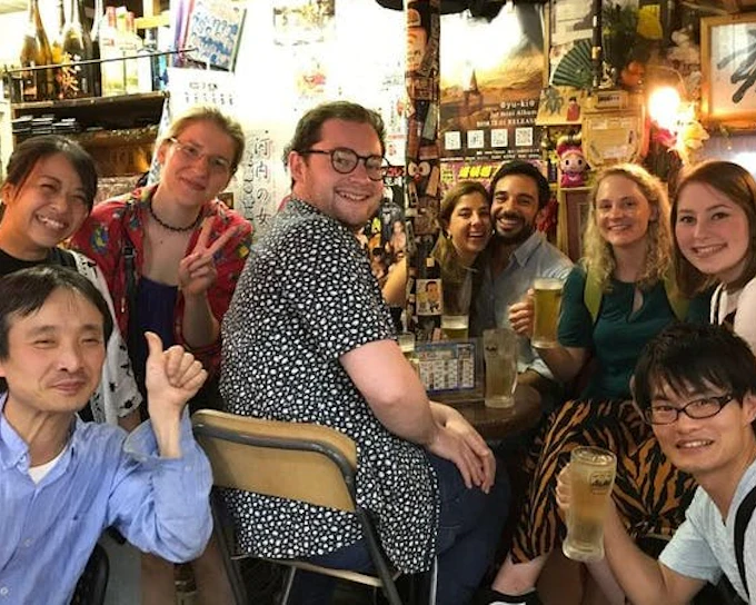Osaka Bar Hopping Night Walking Tour in Namba (3 bars, 6 tas