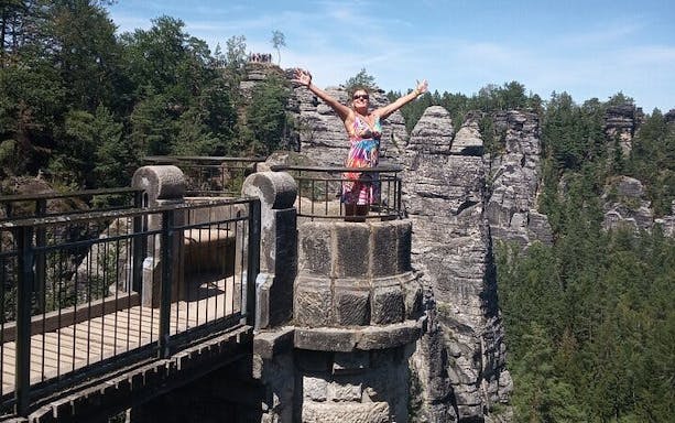 jednodniowa wycieczka do drezna: most bastei, transport statkiem po wąwozie i skały tisa narnia-5