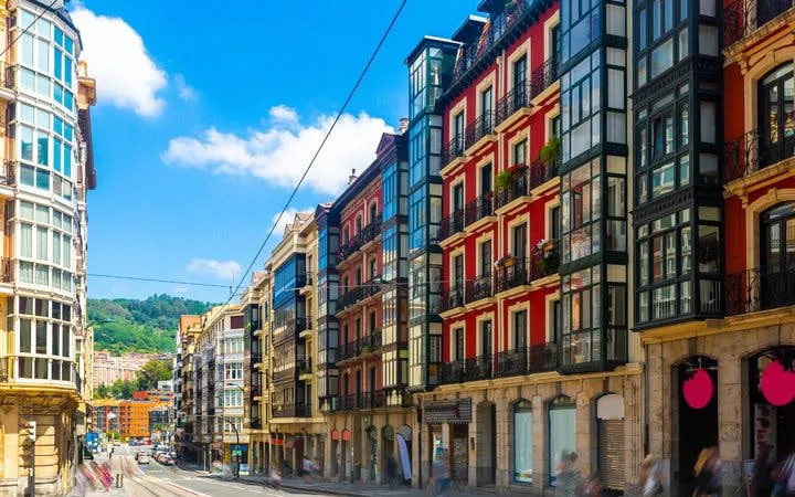 Bilbao Self-Guided Walking Tour via Mobile App