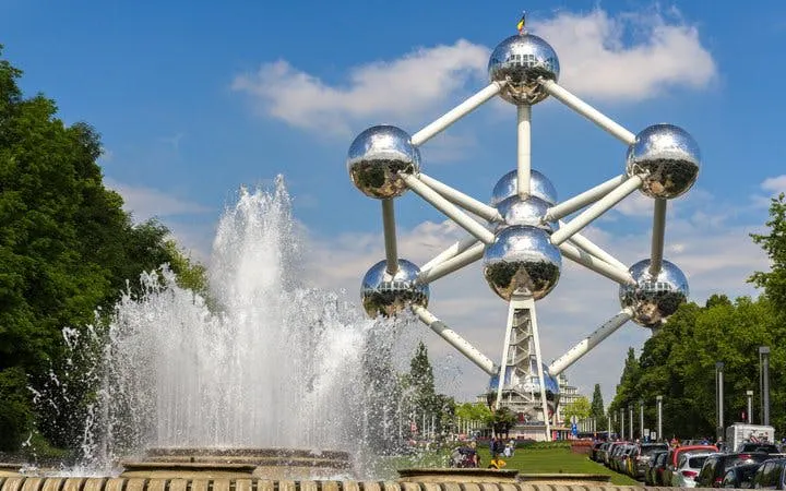 Atomium and fountain in Brussels on self-guided walking tour.