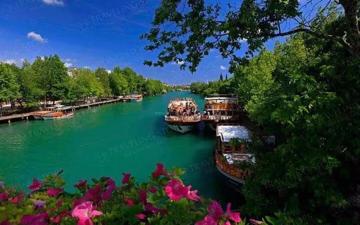 båttur på manavgat-elven – fossefall og basar fra alanya-7