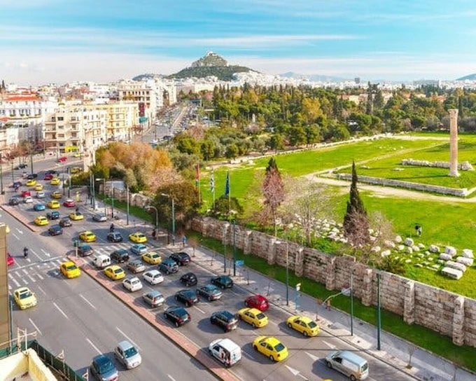 Athens Private Walking Tour of Highlights and Hidden Plaka with Dedicated Local Escort (Product 53650)