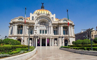 exklusive tour durch den palacio de bellas artes - kleingruppen-2