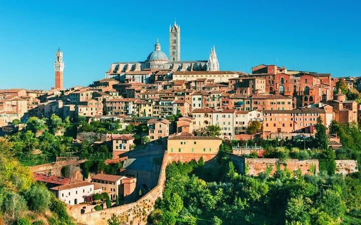 Secrets of Siena: Self-Guided City Exploration Game