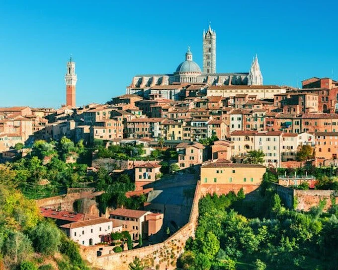 Secrets of Siena: Self-Guided City Exploration Game
