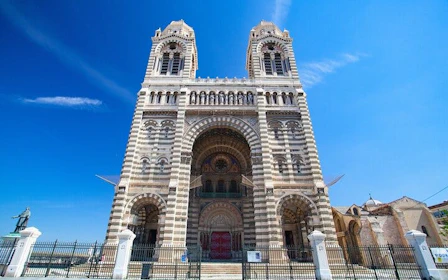 Marseille by the Sea: Self-Guided City Exploration Game