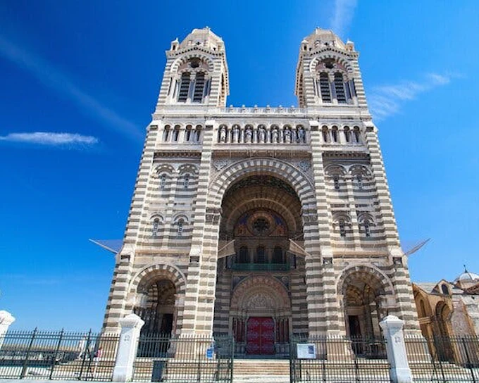 Marseille by the Sea: Self-Guided City Exploration Game