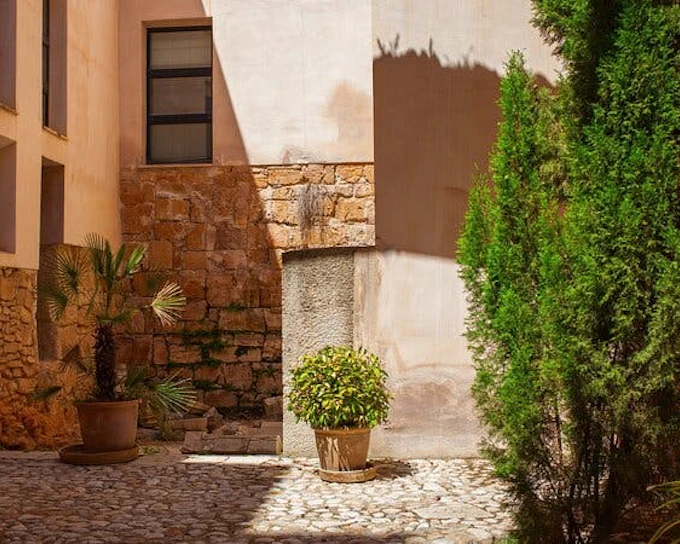 Palma de Mallorca Self-Guided Walking Tour on Mobile App (Product 53880)