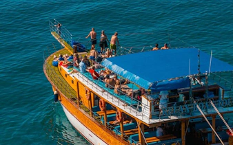 alanya'da öğle yemeği ve ücretsiz alkolsüz i̇çecekler dahil dinlendirici tekne turu-10