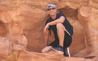 şarm el şeyh’ten kalkışlı, deve binme turu ve barbekü öğle yemeği dahil blue hole, canyon salama ve dahab rehberli günübirlik tur-3