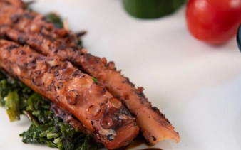 alanya'da sahil restoranında deniz kenarında akşam yemeği deneyimi-3