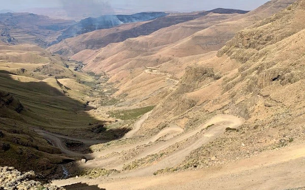 From Durban: Sani Pass and Lesotho Shared 4x4 Sightseeing Tour