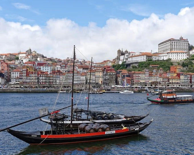 Porto Historic Center Self-Guided Audio Walking Tour on Your Phone (Product 54894)