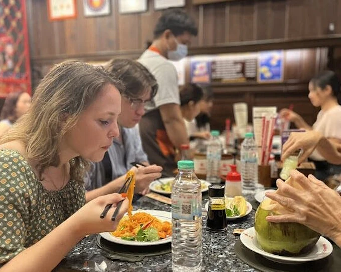 Bangkok Michelin Food Tour by Tuk-Tuk and Walk: 3 Michelin-Recognized Stops, Historic Temple, Local Neighborhoods (Product 54950)