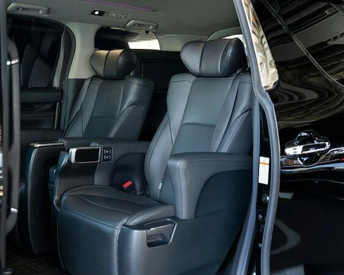Osaka City ⇆ Kansai Airport (KIX) Private Transfer