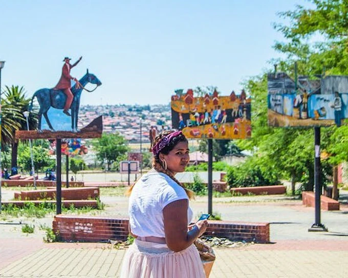 Soweto Walking Tour with Local Lunch and Historical Sites