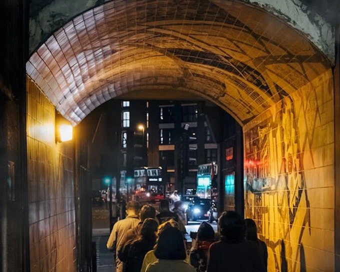 Jack the Ripper Victims Walking Tour with Interactive Games and Quiz in London