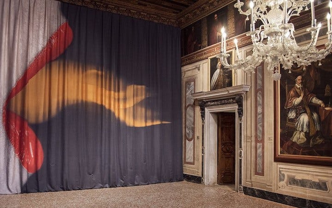 palais mocenigo à venise : histoire du textile, du costume et de la perle-1