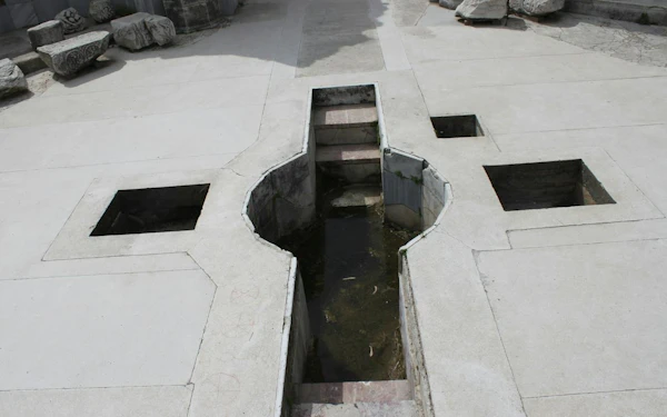 Selçuk Self-Guided Audio Walk: Temple of Artemis, Isa Bey Mosque, Basilica of Saint John and the Byzantine Aqueduct