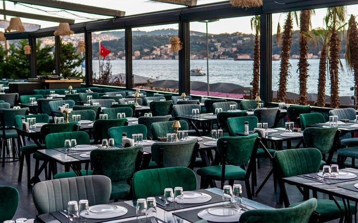 istanbul luxury bosphorus view tavern dinner & belly dance show-3