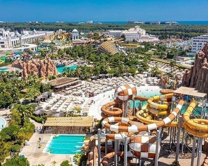 Alanya Land of Legends Theme Park Ticket with Roundtrip Transfer (Product 46119)
