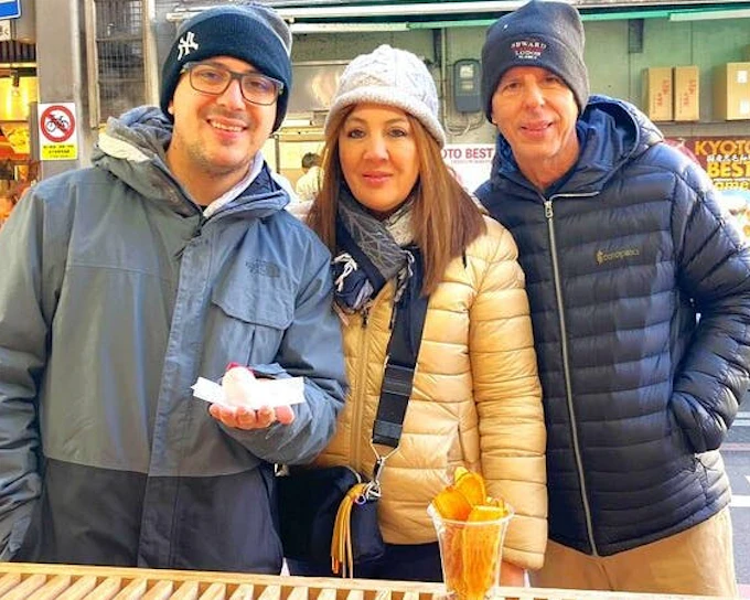 Kyoto: 1.5 Hour Nishiki Market Private Tour with Tastings
