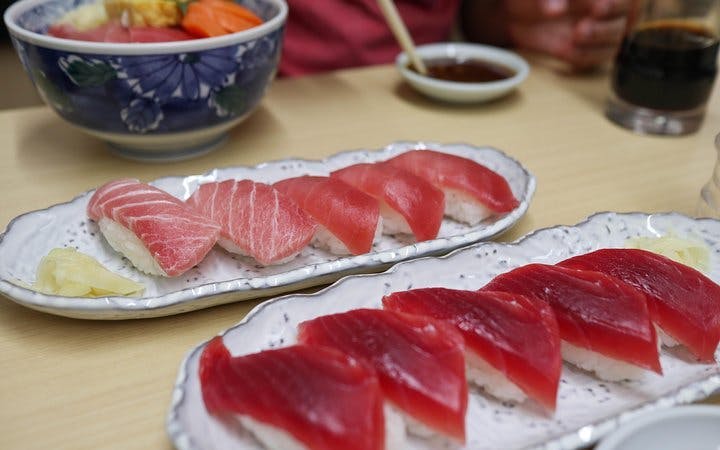piața de pește tsukiji: în culise și 10 degustări de fructe de mare-5