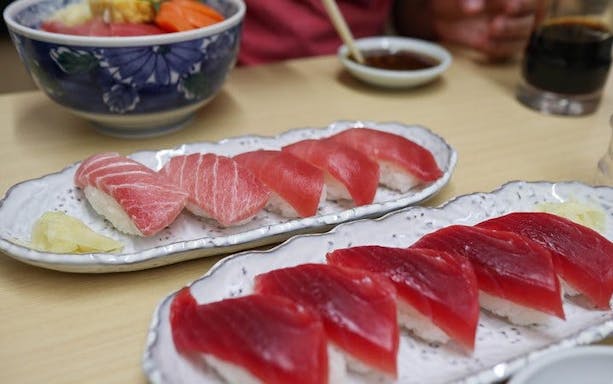 piața de pește tsukiji: în culise și 10 degustări de fructe de mare-5