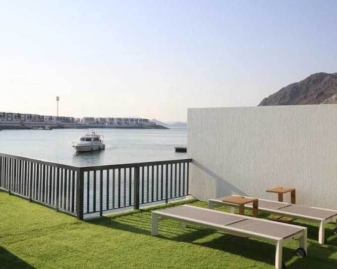From Abu Dhabi: Fujairah Certified Diver Day Trip with 2 Guided Boat Dives, Equipment and Transfers (Product 52613)
