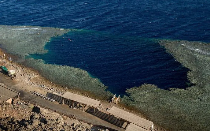 guidad tur till blue hole, canyon salama och dahab med kamelridning och grillad lunch, med avresa från sharm el sheikh-1
