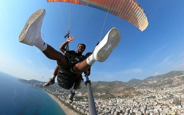 tandem-paragliding med en sertifisert pilot fra side-8