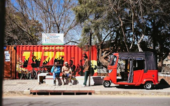 johannesburg guided city tour with soweto highlights and apartheid museum-5