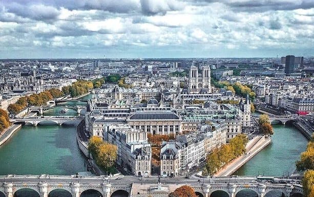 visita guiada a pie por el barrio latino con un guía historiador local y sus rincones secretos-5