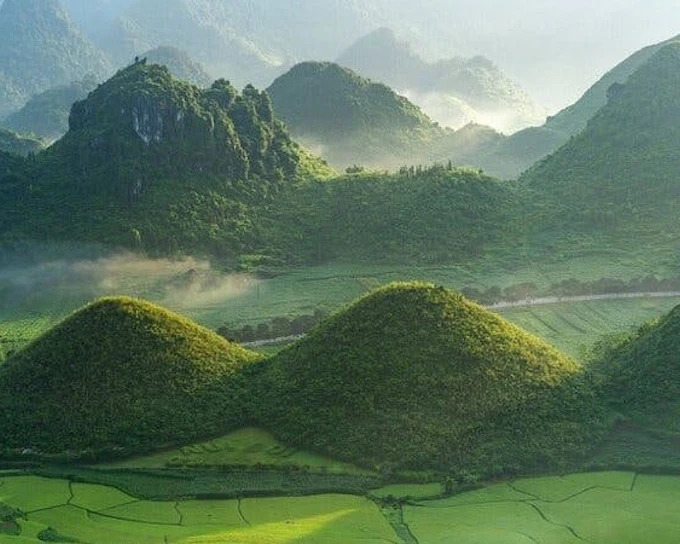 Ha Giang Motorbike Loop Guided Tour with Easy Rider, Local Homestay Stays, and All Meals Included (Product 54192)
