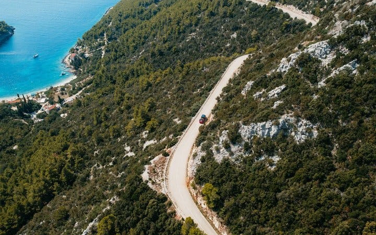 Tour dei vini a Korčula in minibus scoperto con degustazioni di vini in tre cantine e prelibatezze locali — 9